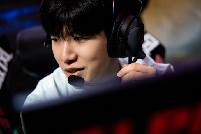 入剖析这一 入剖析这一