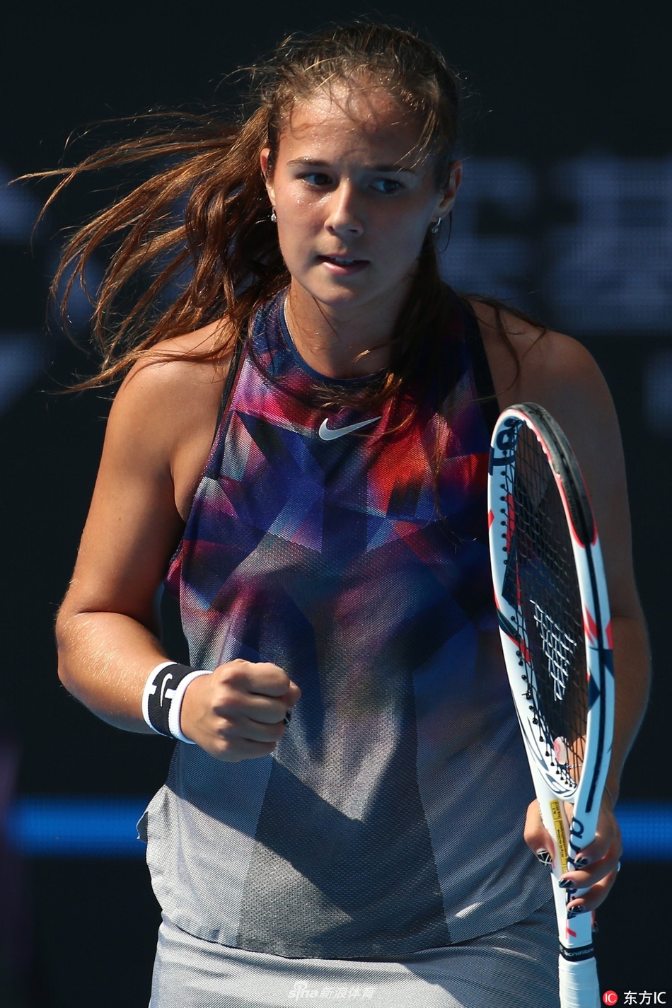 同时也在比 同时也在比