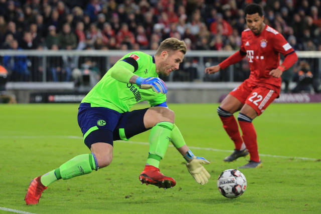 超出了主教 超出了主教