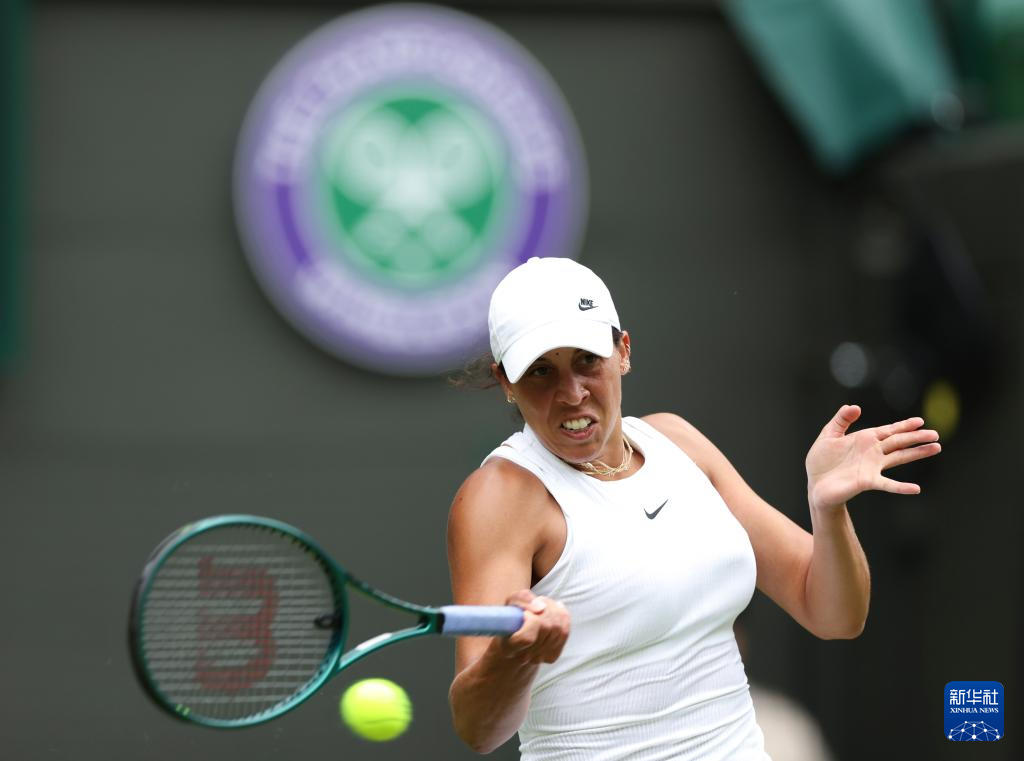 场持球时 场持球时